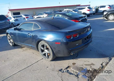 2013 Chevrolet Camaro 1Ls z USA, uszkodzony, nr VIN 2G1FE1E30D9193985